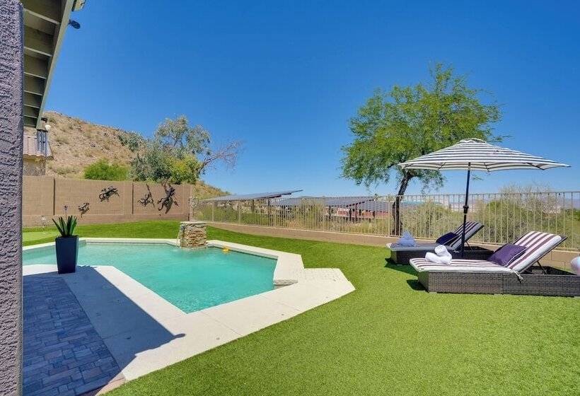 Spacious Goodyear Home W/ Hot Tub & Pool!