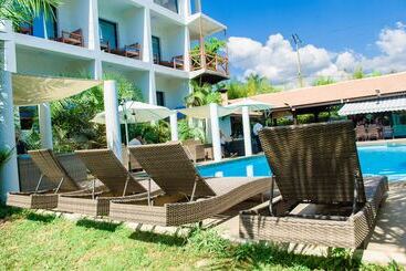 هتل Ikopa Hôtel