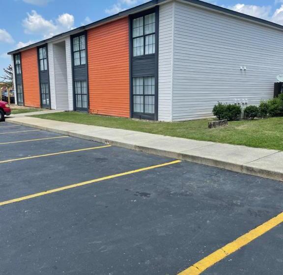 هتل Ramada By Wyndham Studio Suites Dothan