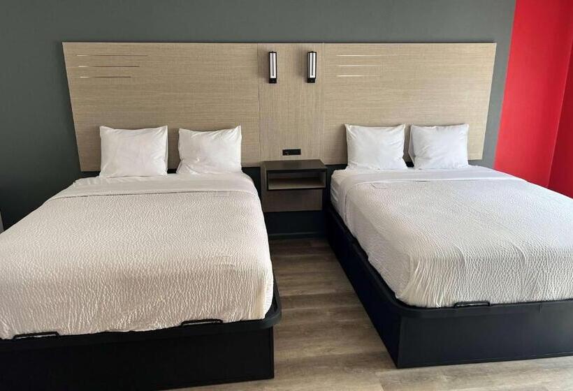 هتل Ramada By Wyndham Studio Suites Dothan