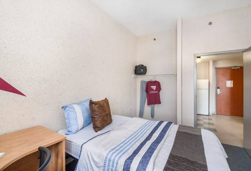 Отель University Of Ottawa Residence