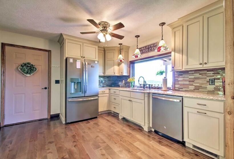 Lake Norfork Home W/waterview Patio + Balcony