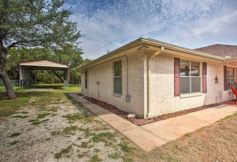 Granbury Cottage, Steps To Lake & Dock!