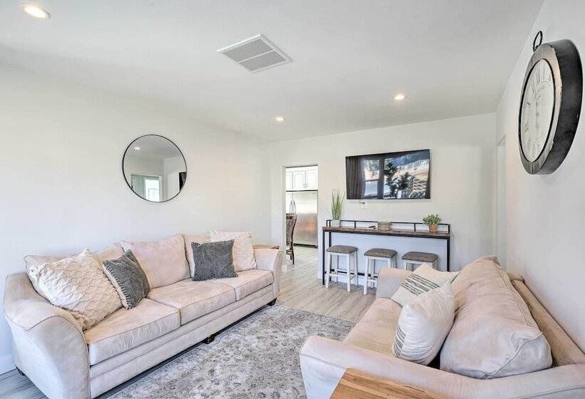 Norwalk Retreat W/ Pool ~ 11 Mi To Disneyland Park