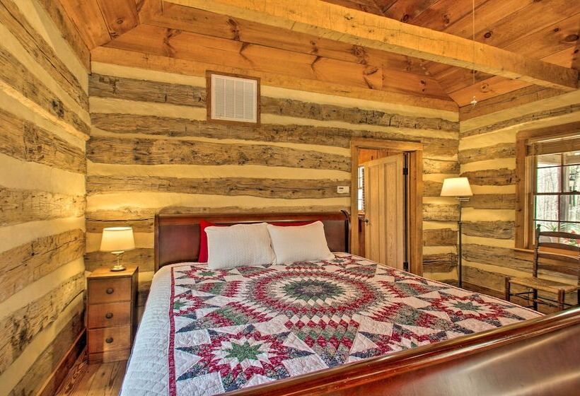 Numerous On Site Trails: Earlysville Wooded Cabin