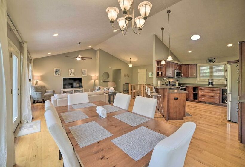 Massanutten Family Retreat: Ski, Golf, & Hike!