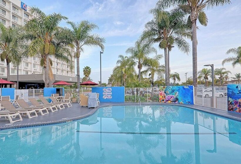 مُتل Suites Los Angeles Ca Los Angeles Lax