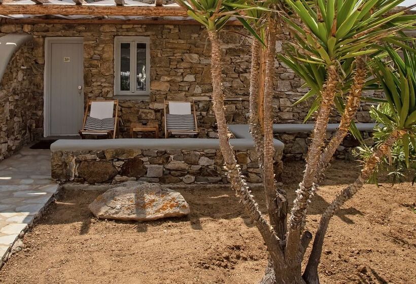 Nur Mykonian Suites