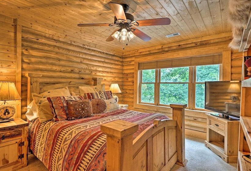 Purlear Luxury, Spacious Log Cabin W/ Mtn Views!