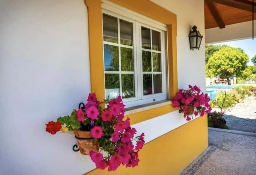 דירת נופש Fantastic House, Swimmingpool, Jacuzzi, Horses