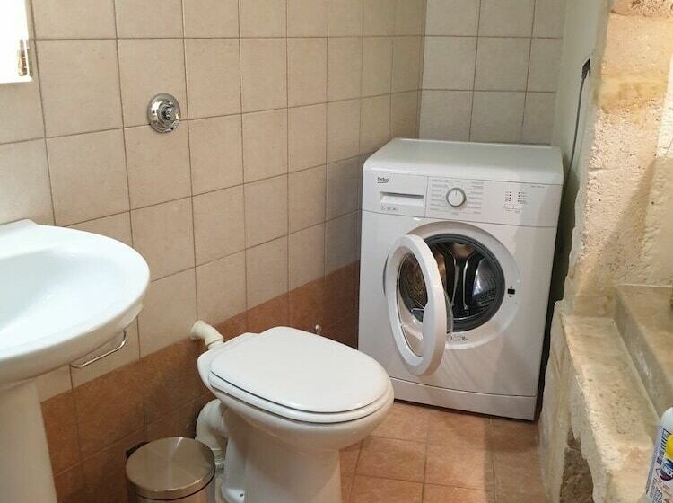 اقامتگاه Maisonette Nineta In The Heart Of The City