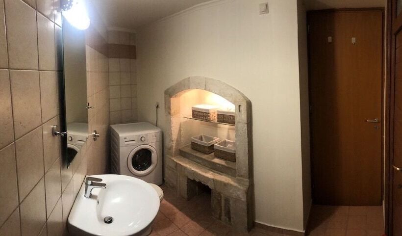 اقامتگاه Maisonette Nineta In The Heart Of The City