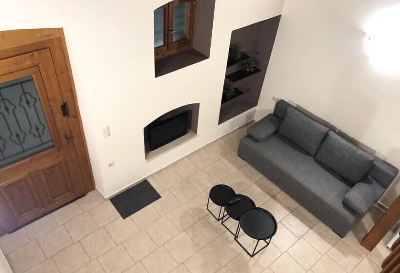اقامتگاه Maisonette Nineta In The Heart Of The City