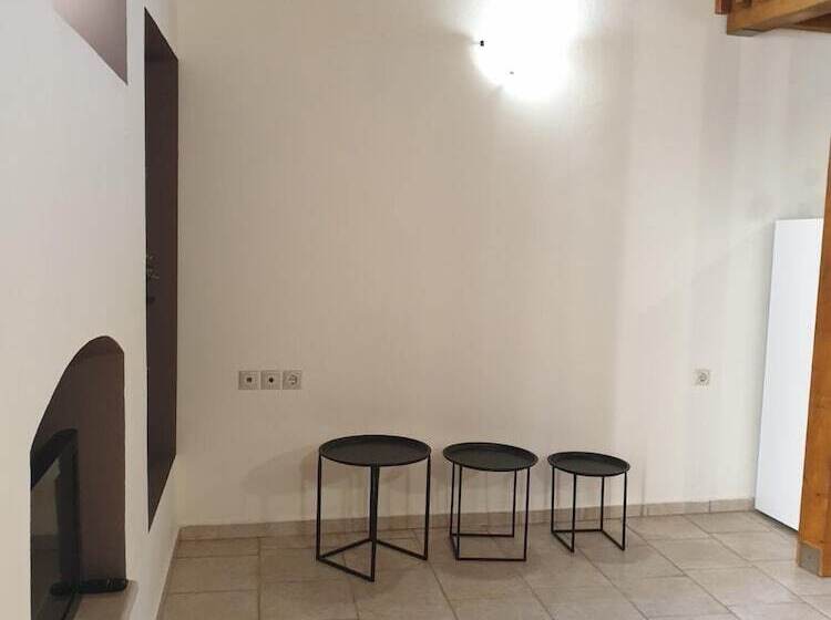 اقامتگاه Maisonette Nineta In The Heart Of The City