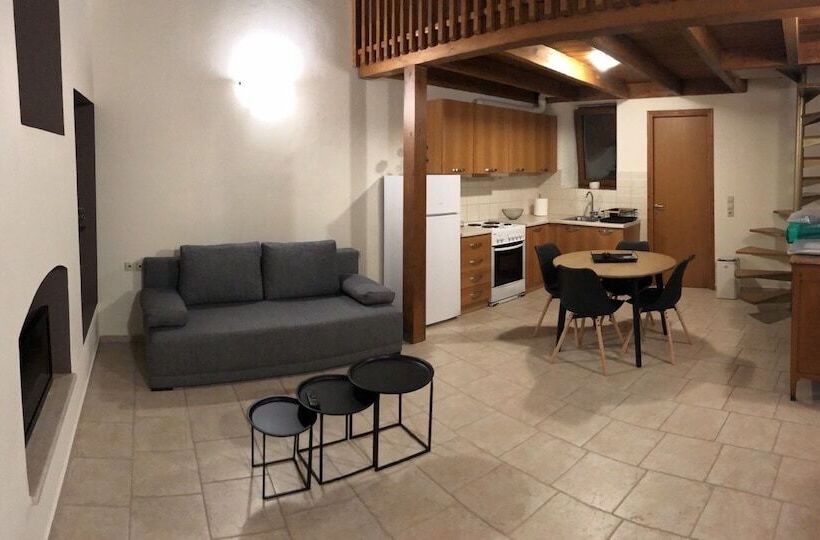اقامتگاه Maisonette Nineta In The Heart Of The City
