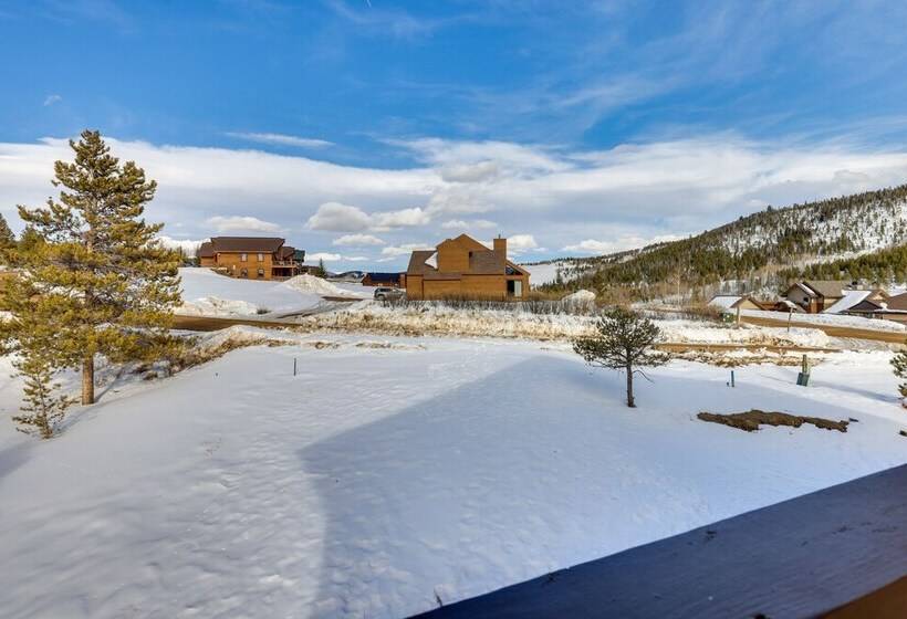 ~ 3 Mi To Granby Ranch: Spacious Cabin Home!