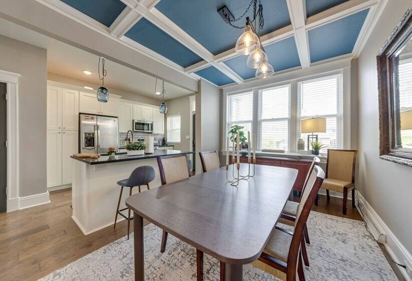 Spacious Home W/ Yard ~ 4 Mi To Downtown St Louis!