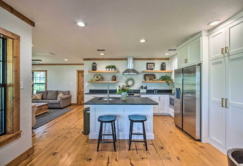 The Bird Cabin Peaceful Refuge In East Texas