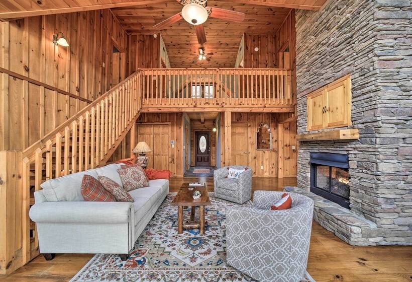 Waynesville  Mountain Top Retreat  W/ Decks!
