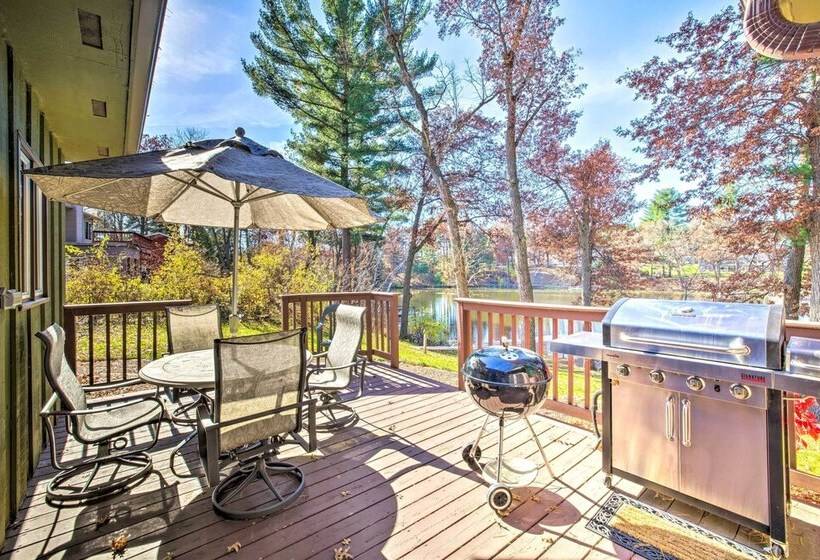Beautiful Home W/ Hot Tub On Lake Wissota
