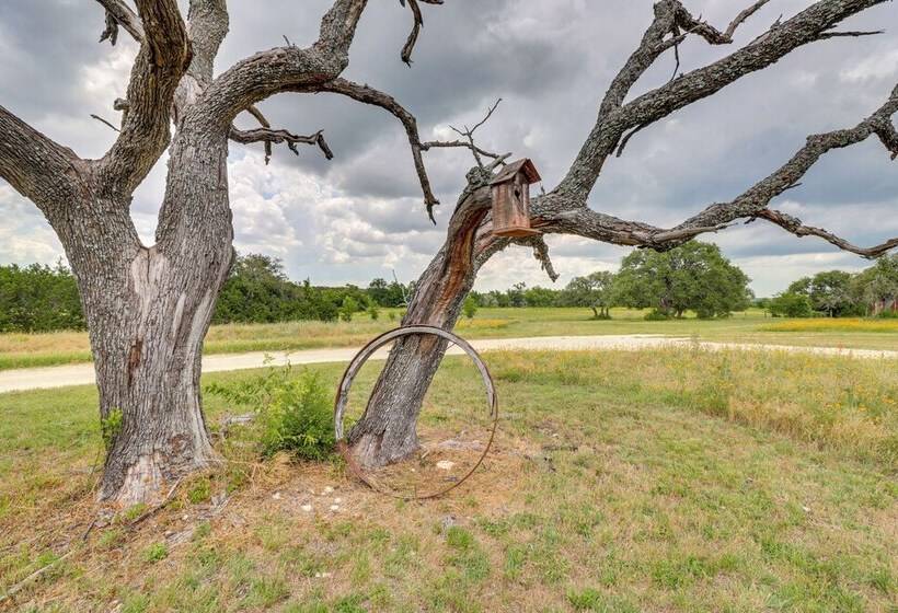 Bertram Ranch Property W/ Patio & Gas Grill!