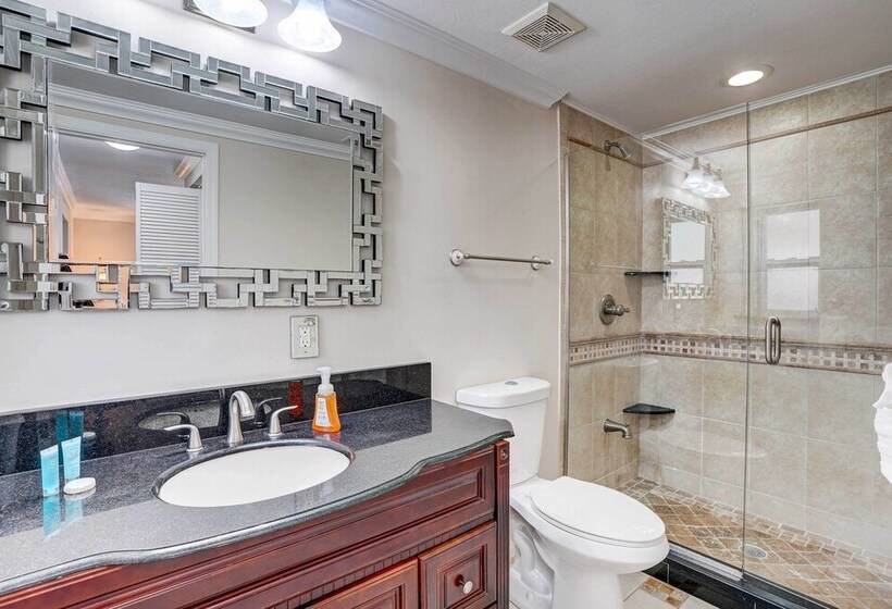 Breezy Naples Home With Private Outdoor Pool!