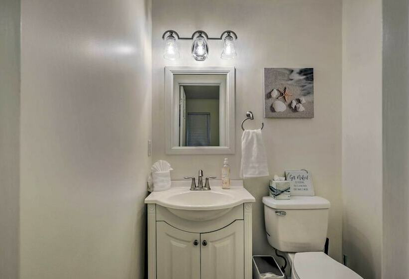 Calming Getaway: 9 Mi To Clearwater Beach!