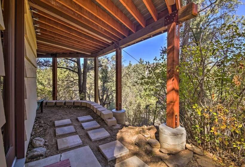 5 Mi To Big Bear Mtn Resort: Cozy Cabin W/ Deck