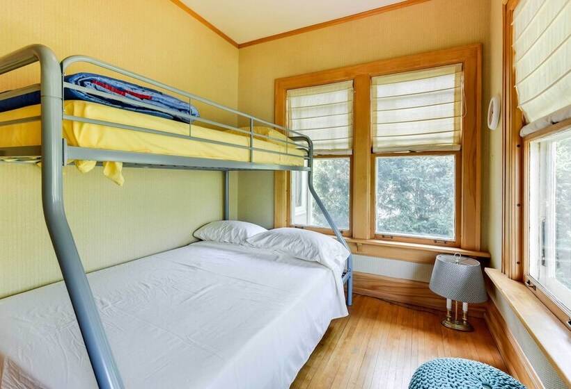 Charming Mpls Home W/ Patio   Walk To Uptown!