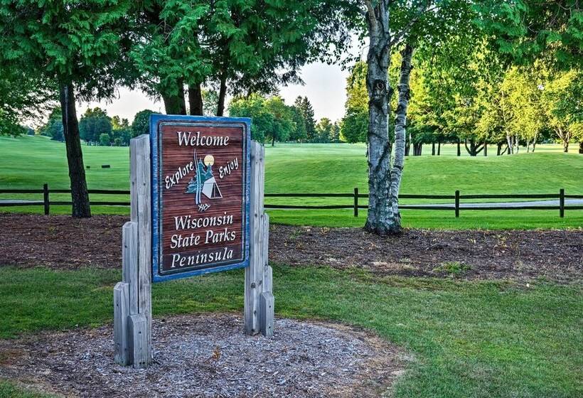 Cozy Cottage Duplex: Walk To Peninsula State Park!