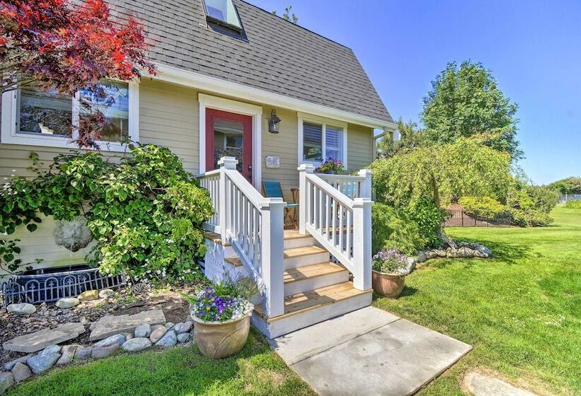 Dreamy Sequim Cottage Near Olympic Natl Park