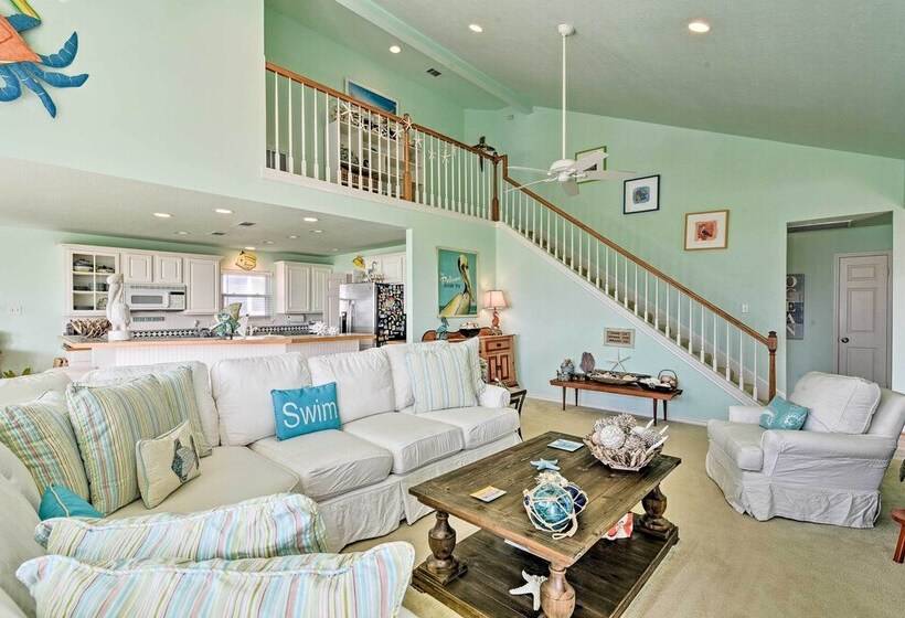 1 Block To Beach: Family Getaway In Galveston!