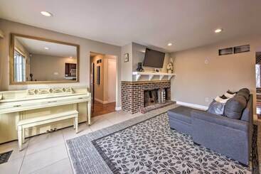 Hidden Paradise On 5 Acres W/ Hot Tub & Deck!