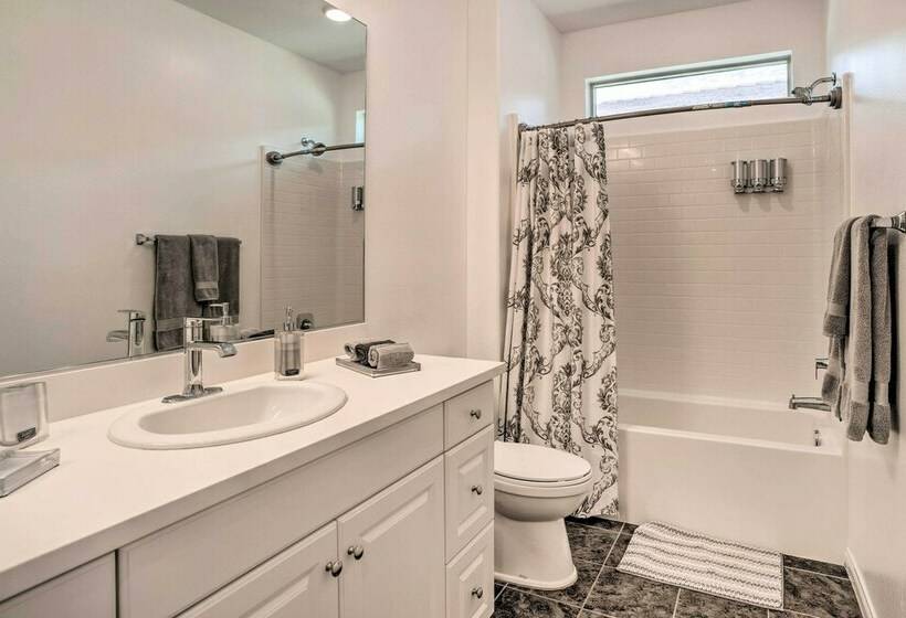 Idyllic Indio Oasis W/ Private Pool & Spa!