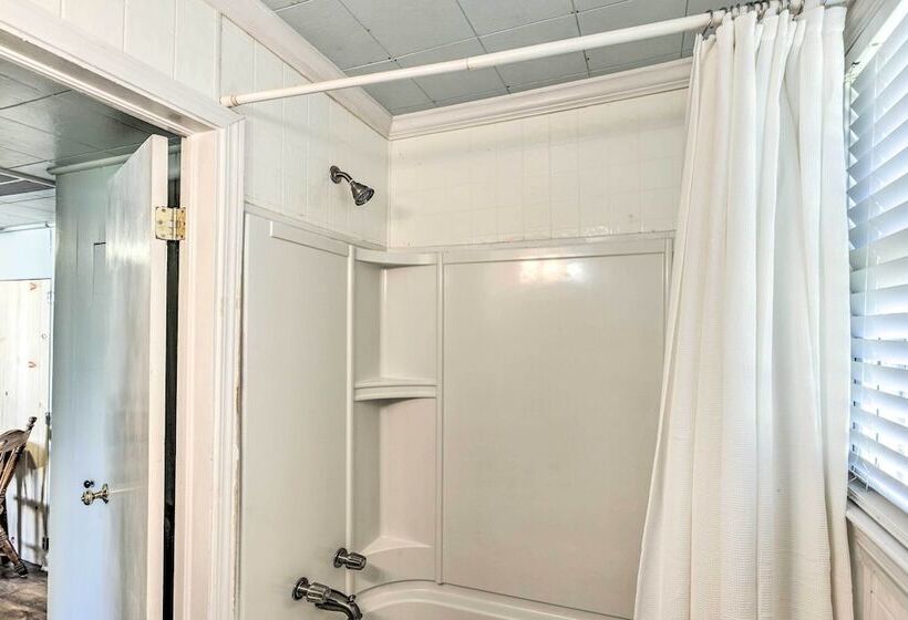 Inviting House 2 Mi To University Of Alabama!