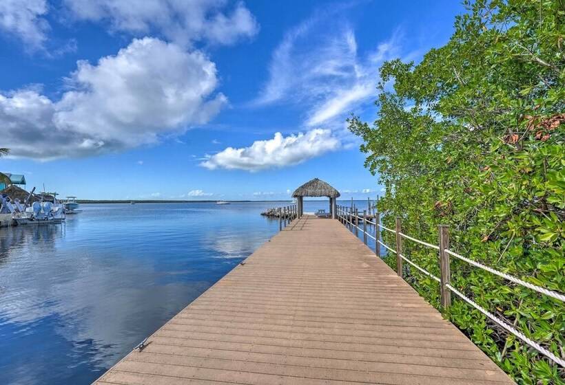 Key Largo Home W/ Dock & Private Beach Access
