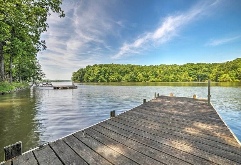 Lake Barkley Waterfront Home W/ Deck & Boat Dock!