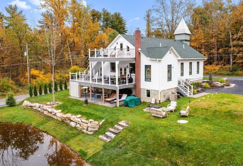 Rural Location, Fire Pit: Brodheadsville Cottage