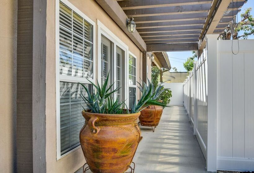 Luxe Pasadena Casita W/ Fireplace & Grill