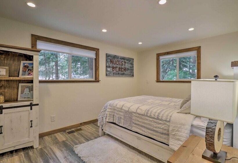 Incline Village Cabin W/ Patio: 2 Mi To Beach!