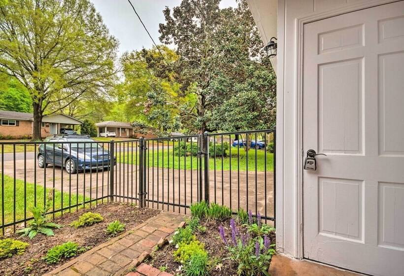 Newly Renovated Little Rock Escape W/ Yard!