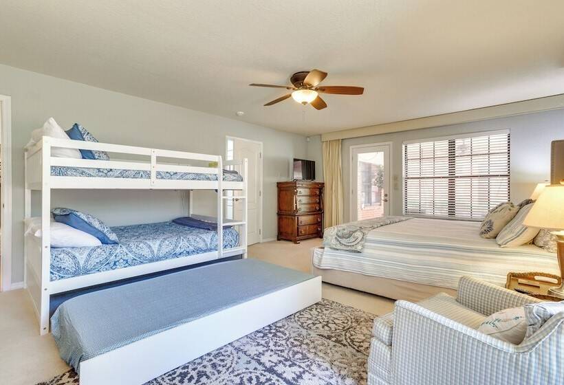 15 Mi To Dtwn: Oklahoma City Family Home