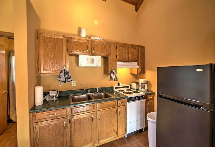 Peaceful Reliance Cabin W/ Deck On Hiwassee River!