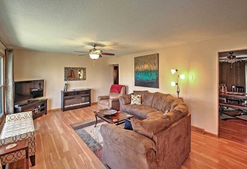 Quaint Duluth Hideaway W/ Private Fenced In Yard!