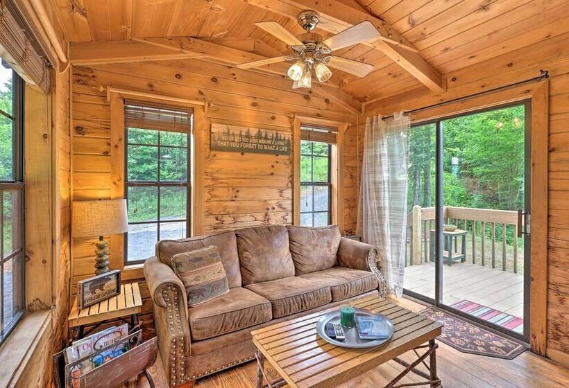 Quaint Log Cabin W/ Views Near West Jefferson