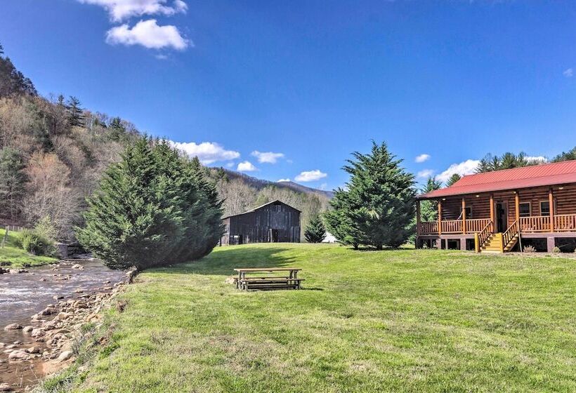 Riverfront Hideaway W/ Mtn Views In Marshall!