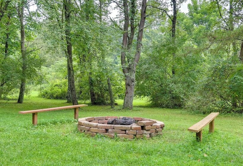 Rustic Cabin W/ Hot Tub   7 Miles To Hocking Hills