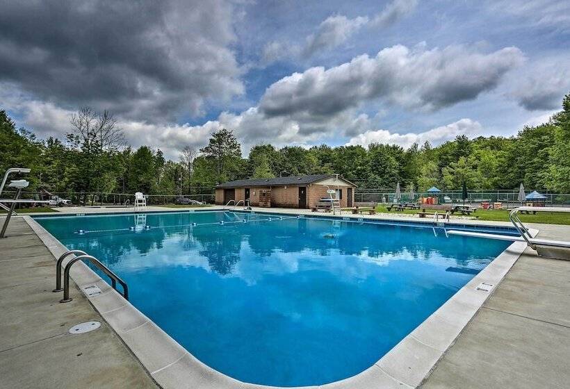 Deck & Fire Pit: Pocono Lake Home Near Skiing!