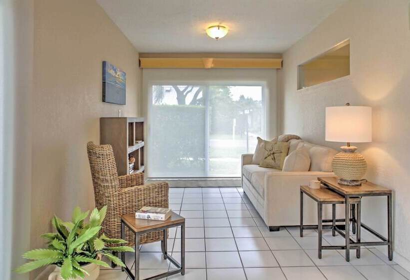 Sand Dollar  Jenson Beach Home W/ Pool Access!