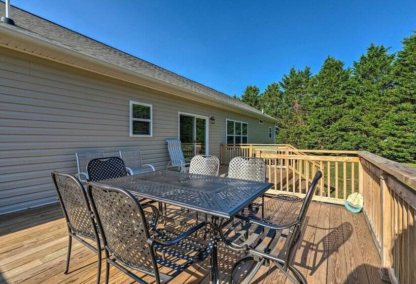 Shore Thing Bayfront House W/ Provided Kayaks!